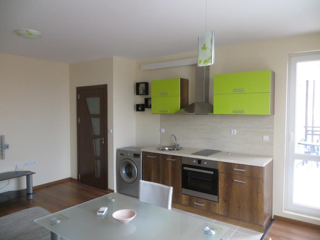 Апартамент Емона Apartment Бургас Екстериор снимка