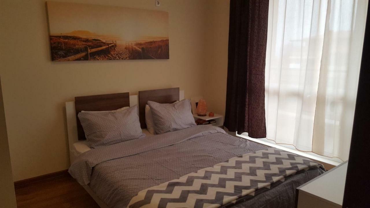 Апартамент Емона Apartment Бургас Екстериор снимка
